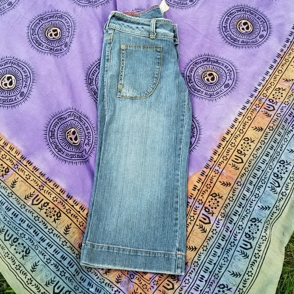 Marlow wide leg jean capris - Picture 3 of 4